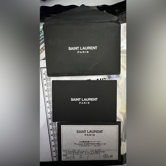 SAINT LAURENT | Calfskin Classic Baby Rosa - Picture 6 of 7